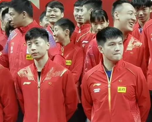 洪元山脱口道：去找乌鸡的小弟，问问他们都在哪里。